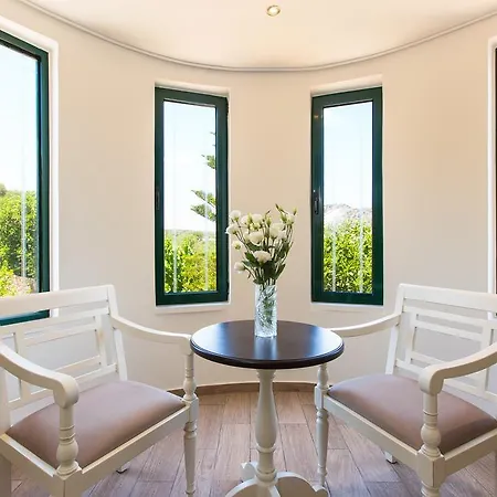 Alonia Villa, Refined Living With 50m2 Private Pool, By Thinkvilla Melidhónion
